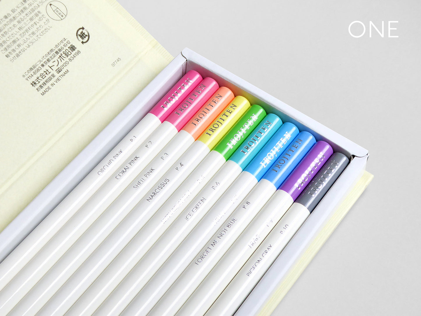 Irojiten Colour Dictionary (i)